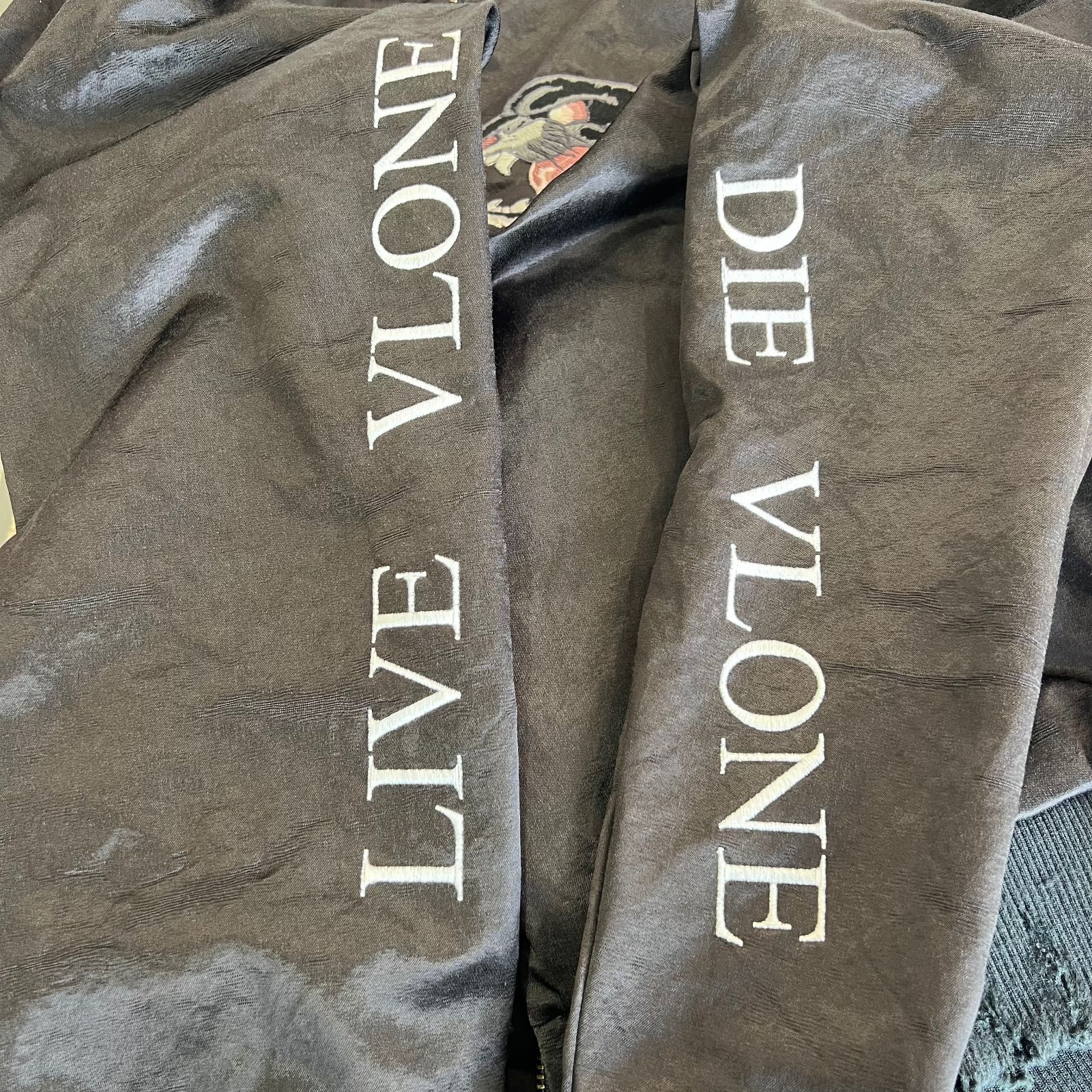 【値下げ】neighborhood vlone コラボ スーベニアジャケット NEIGHBORHOOD × VLONE コラボアイテムが3/16、3/23に国内発売