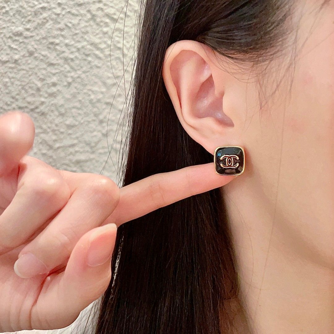 今日特価】CHANEL ヴィンテージ イヤリング - メルカリ