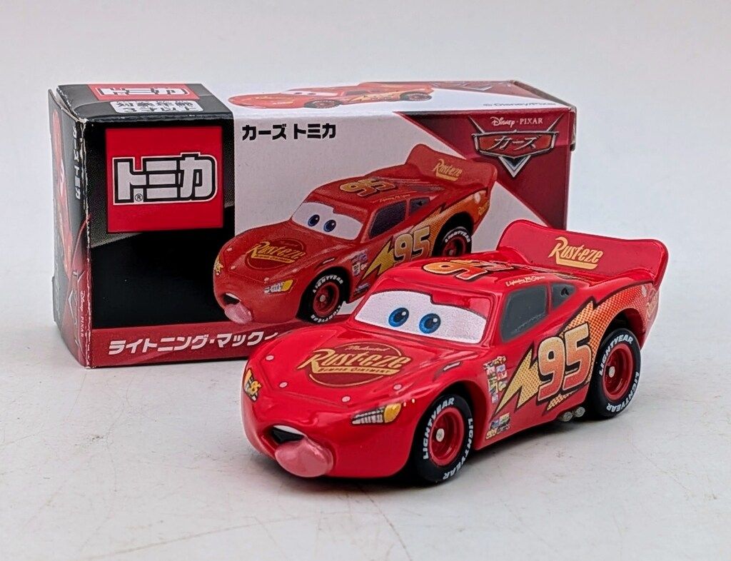 カーズトミカ　マックィーン　ジャンプタイプ　特別仕様 カーズトミカ15周年記念モデル！タカラトミー ディズニー
