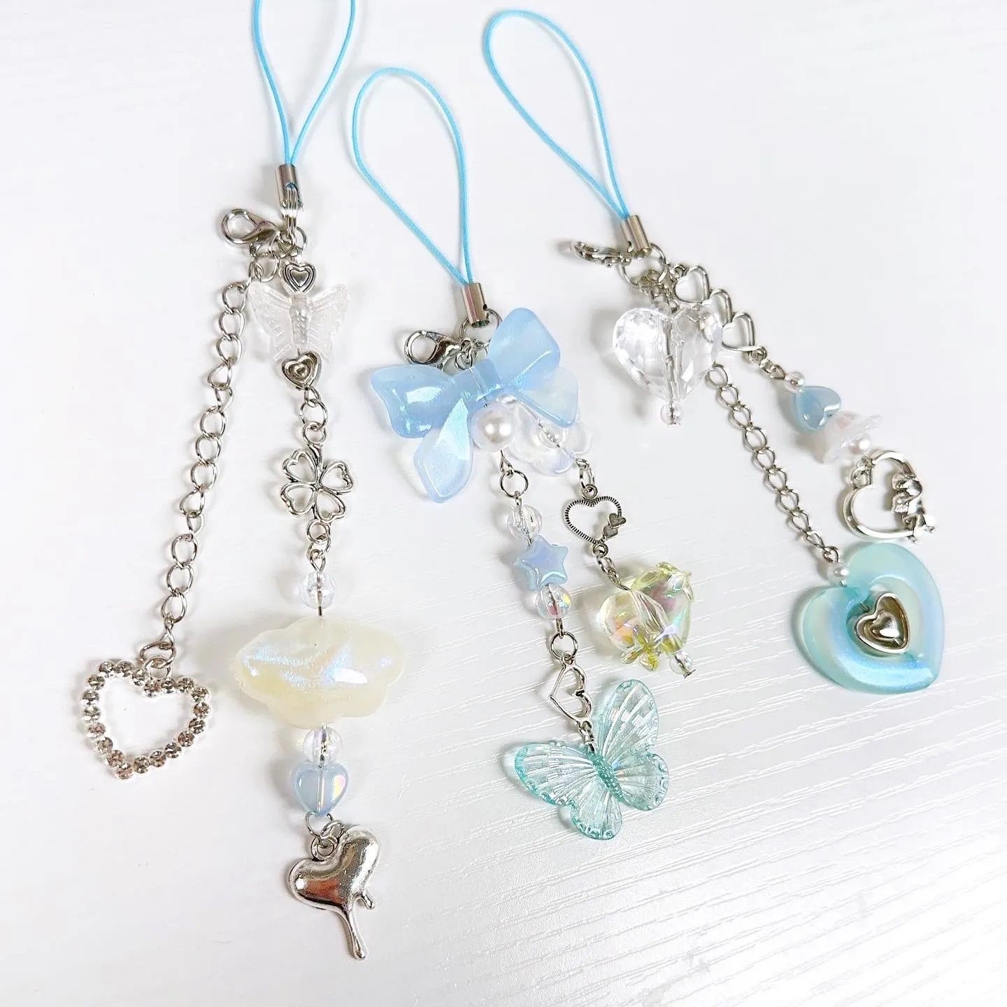 ビーズキーホルダー 水色系 オタ活 推し活 韓国 - メルカリ