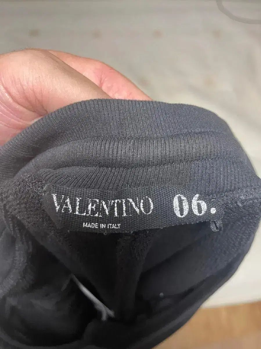 Valentino ヴァレンティノ