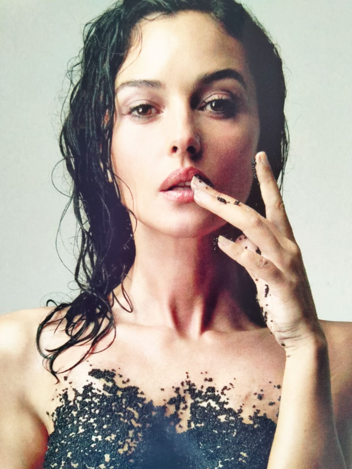 イタリア出身の女優モデル‥モニカ・ベルッチ直筆サイン入り大型写真…Monica Bellucci
