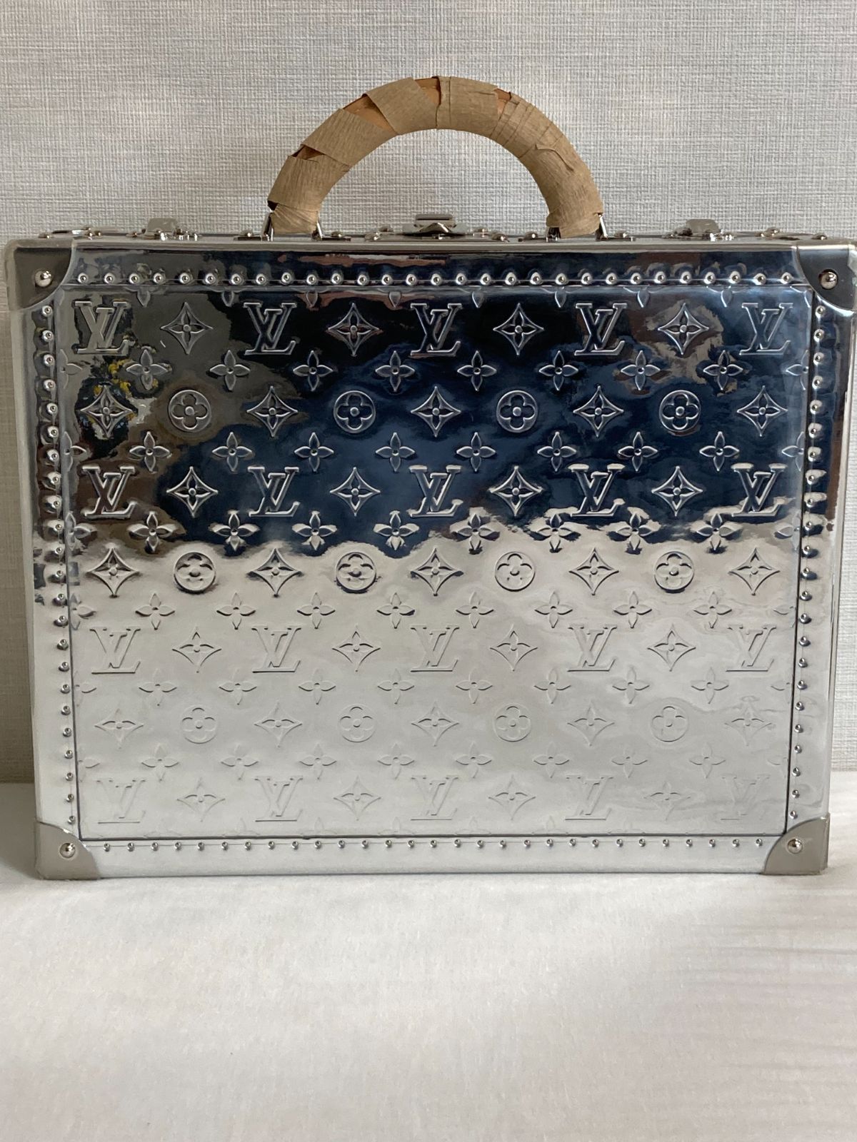 ルイヴィトン LOUIS VUITTON モノグラム ミラー コトヴィル 40 トランクケース シルバー エナメル M20454 - メルカリ