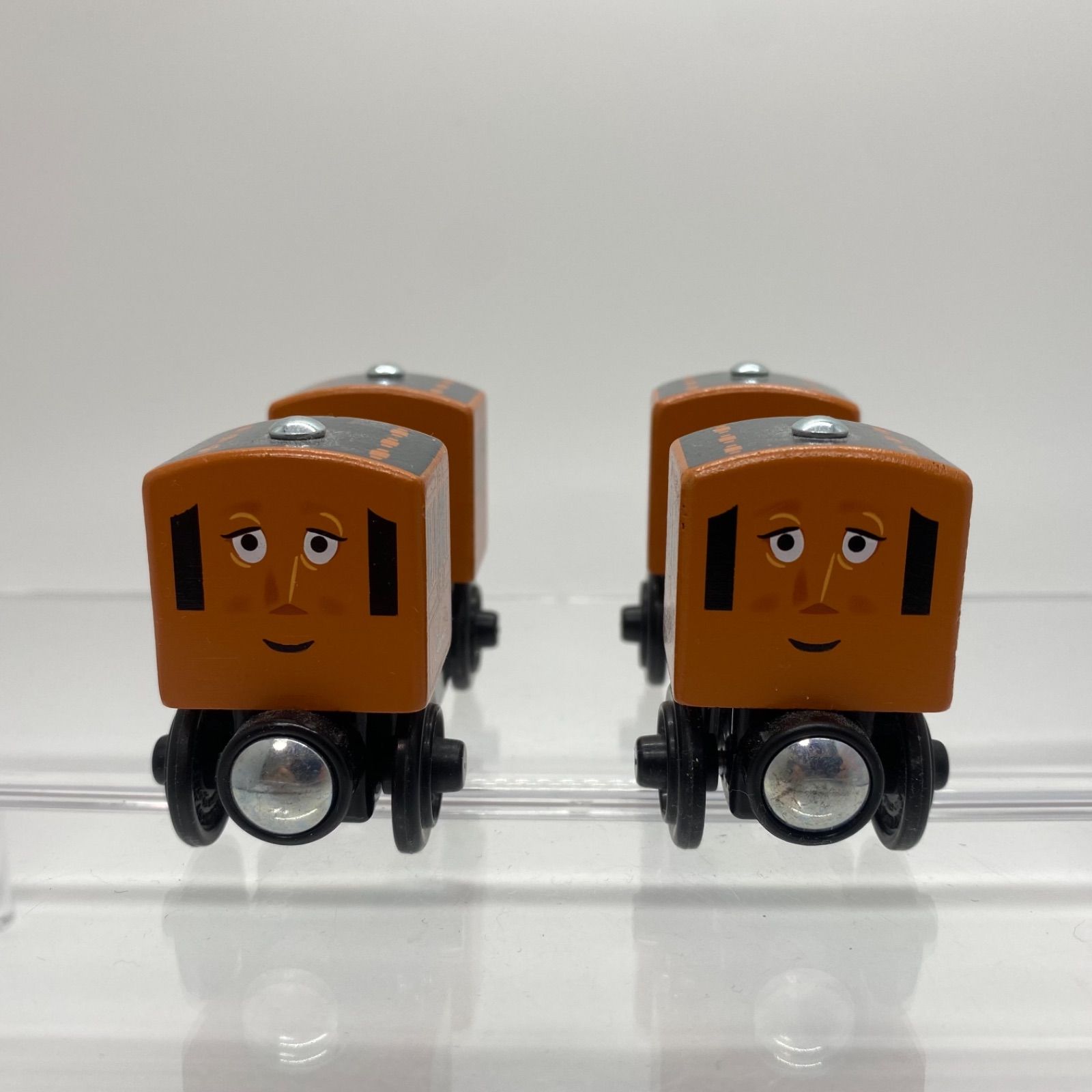 毎日がバーゲンセール くろねこ様専用 木製トーマスシリーズ