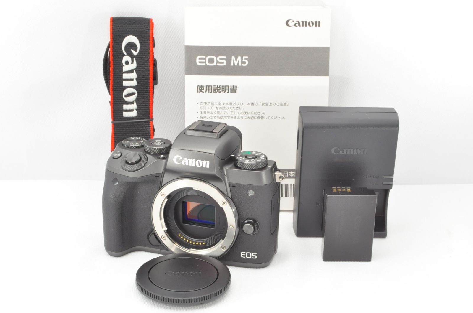 Canon キャノン EOS M5 ボディ ブラック ミラーレス一眼カメラ R2371 - メルカリ