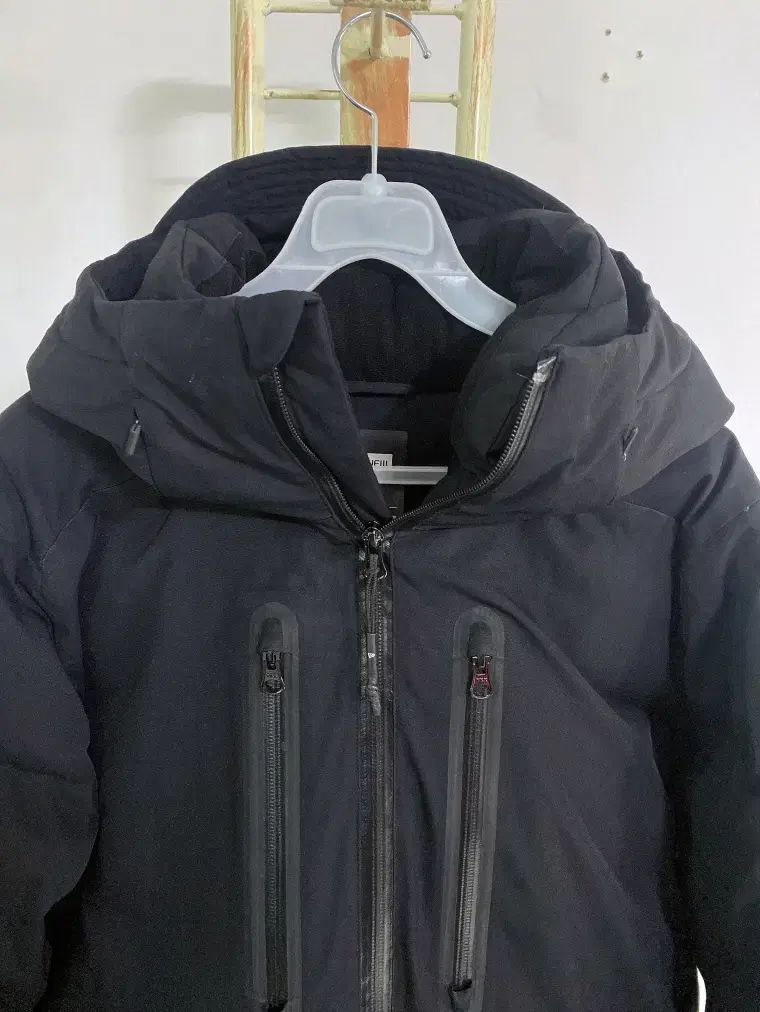 ヴィンテージ NEW ERA メンズ ダウン ファー ブラック 防水 WHO フーディー