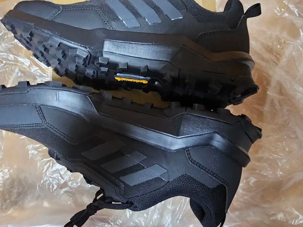  アディダス T-REX AX 4 GTX トレッキングシューズ 270 その他 靴