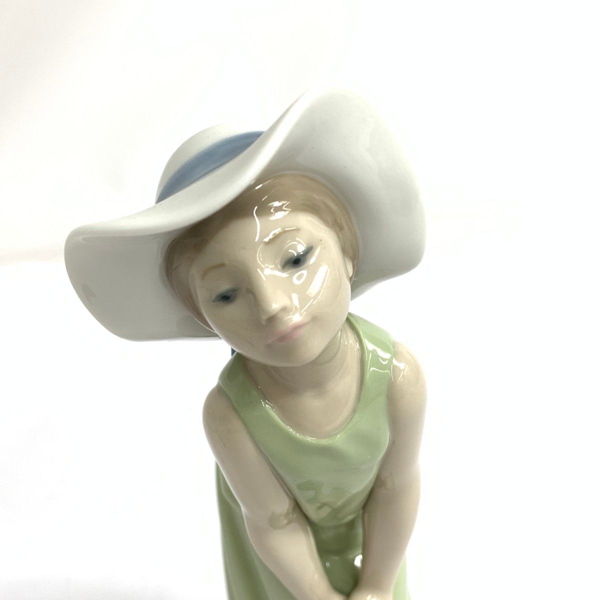 LLADRO リヤドロ フィギュリン/鏡の前で 5009 / 240001163305