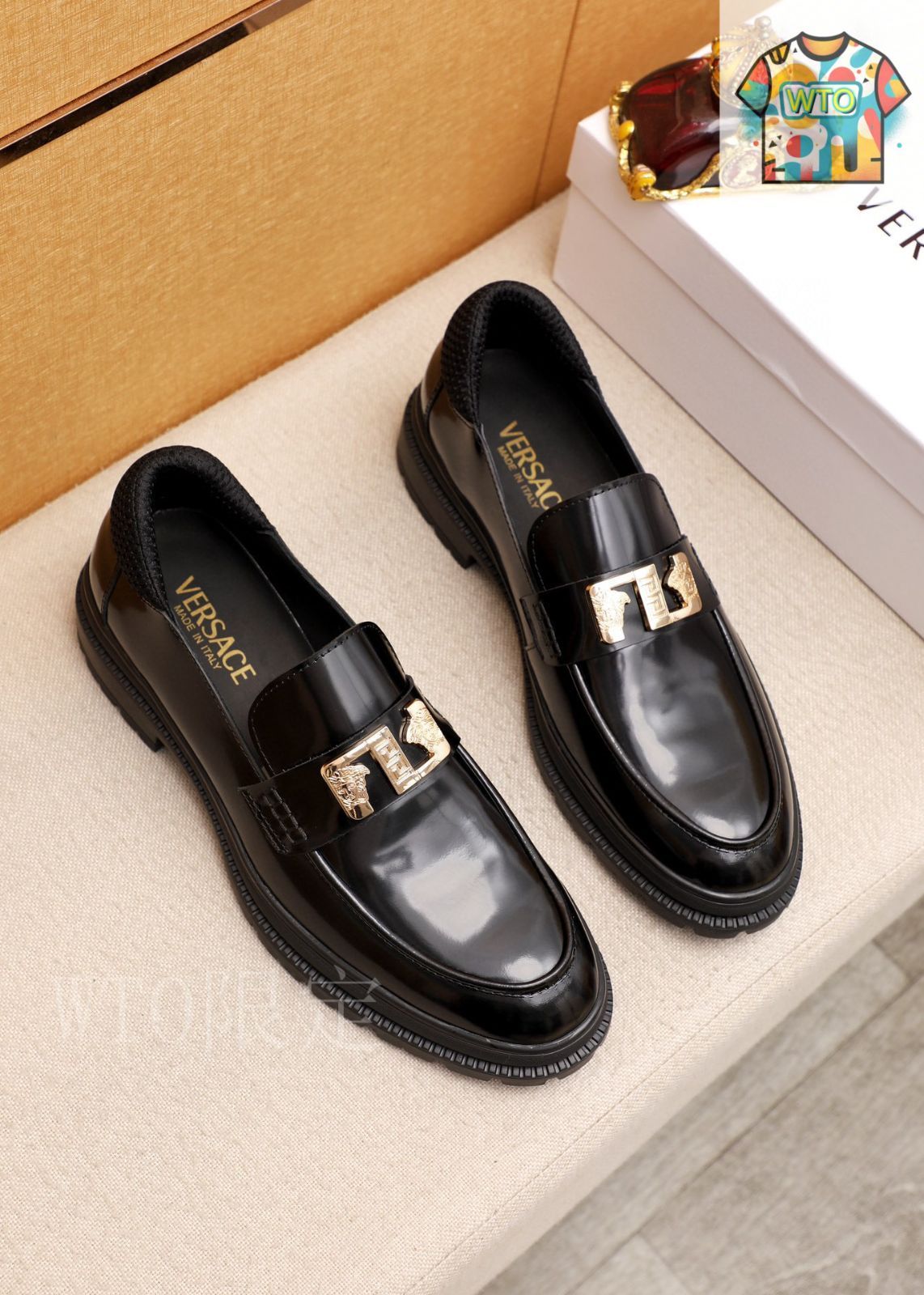 大特価！！激レアヴェルサーチ カーフレザーシューズ VERSACE ヴェルサーチ レジャー レザーシューズ - メルカリ