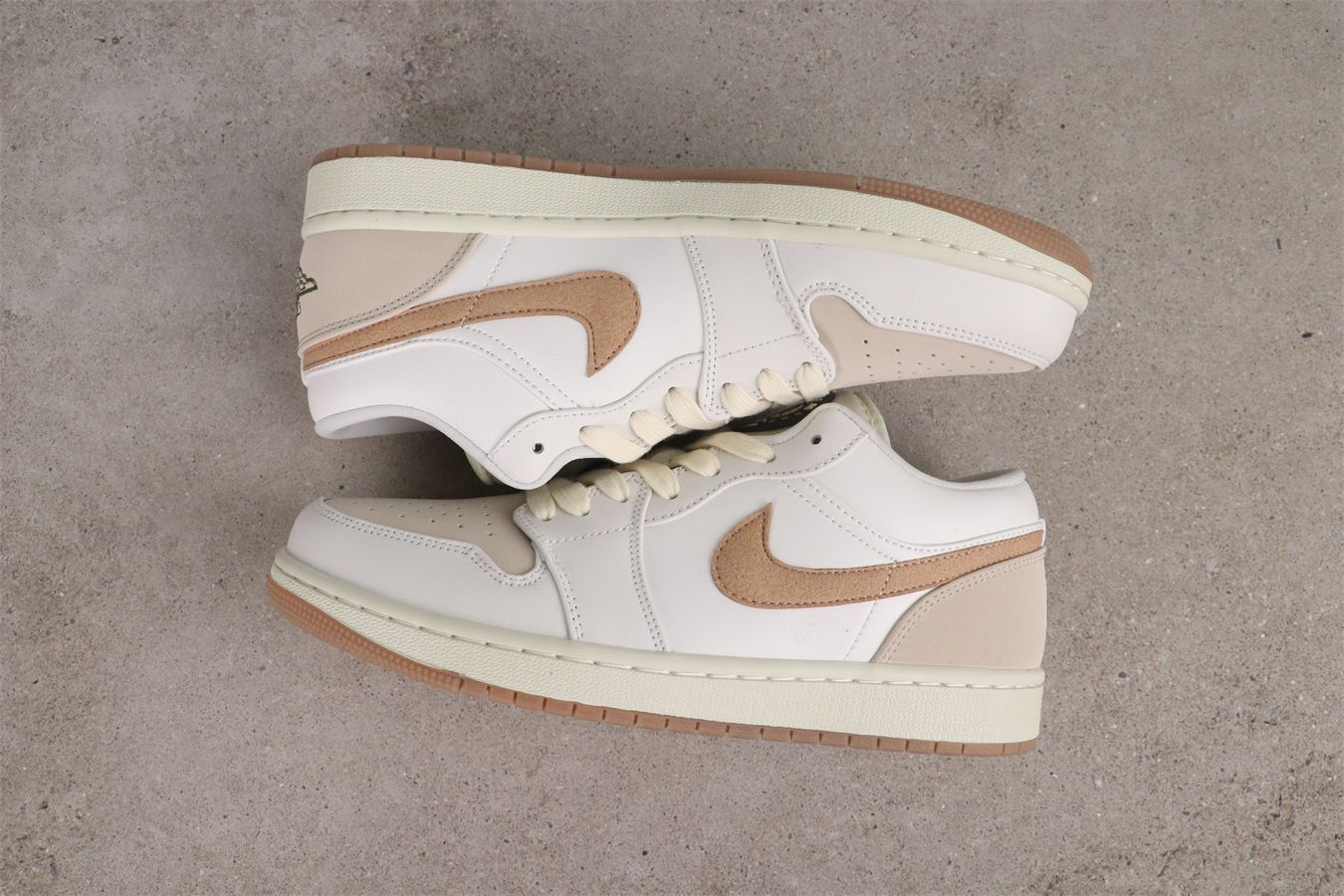 AJ1 エアジョーダン