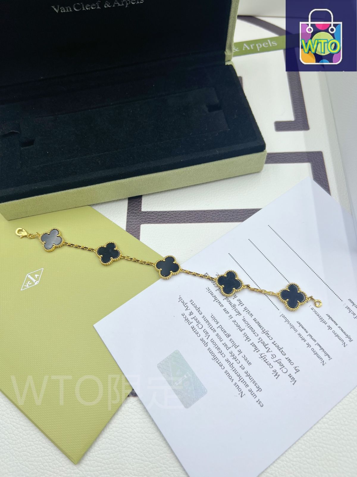 Van Cleef & Arpels 四つ葉のクローバーブレスレット Van Cleef & Arpels] ヴァン クリーフ＆アーペル 四つ葉の