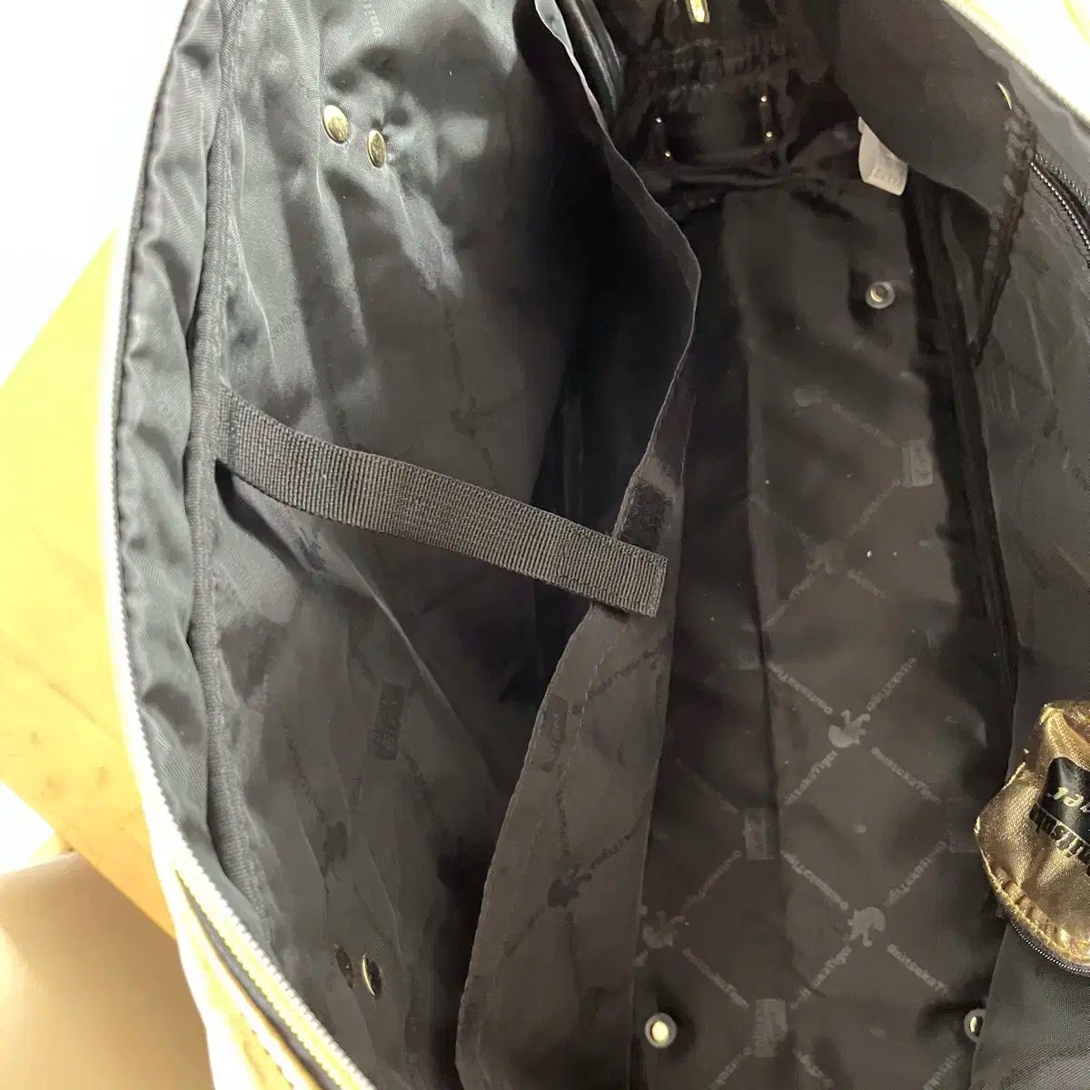 ボストンバッグ ゴールド