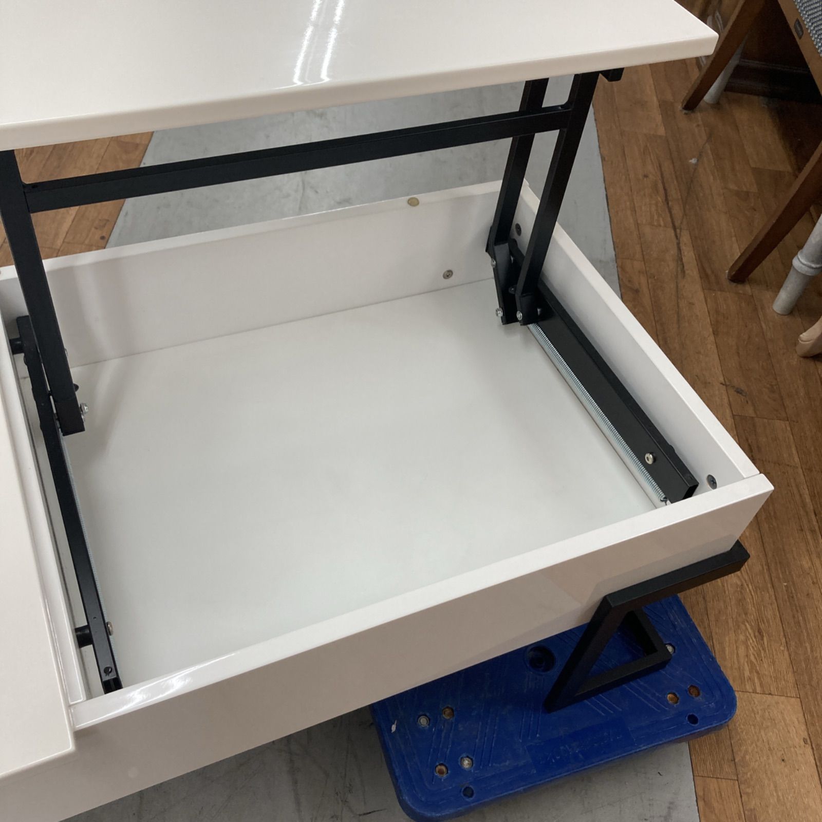 リフトアップテーブル