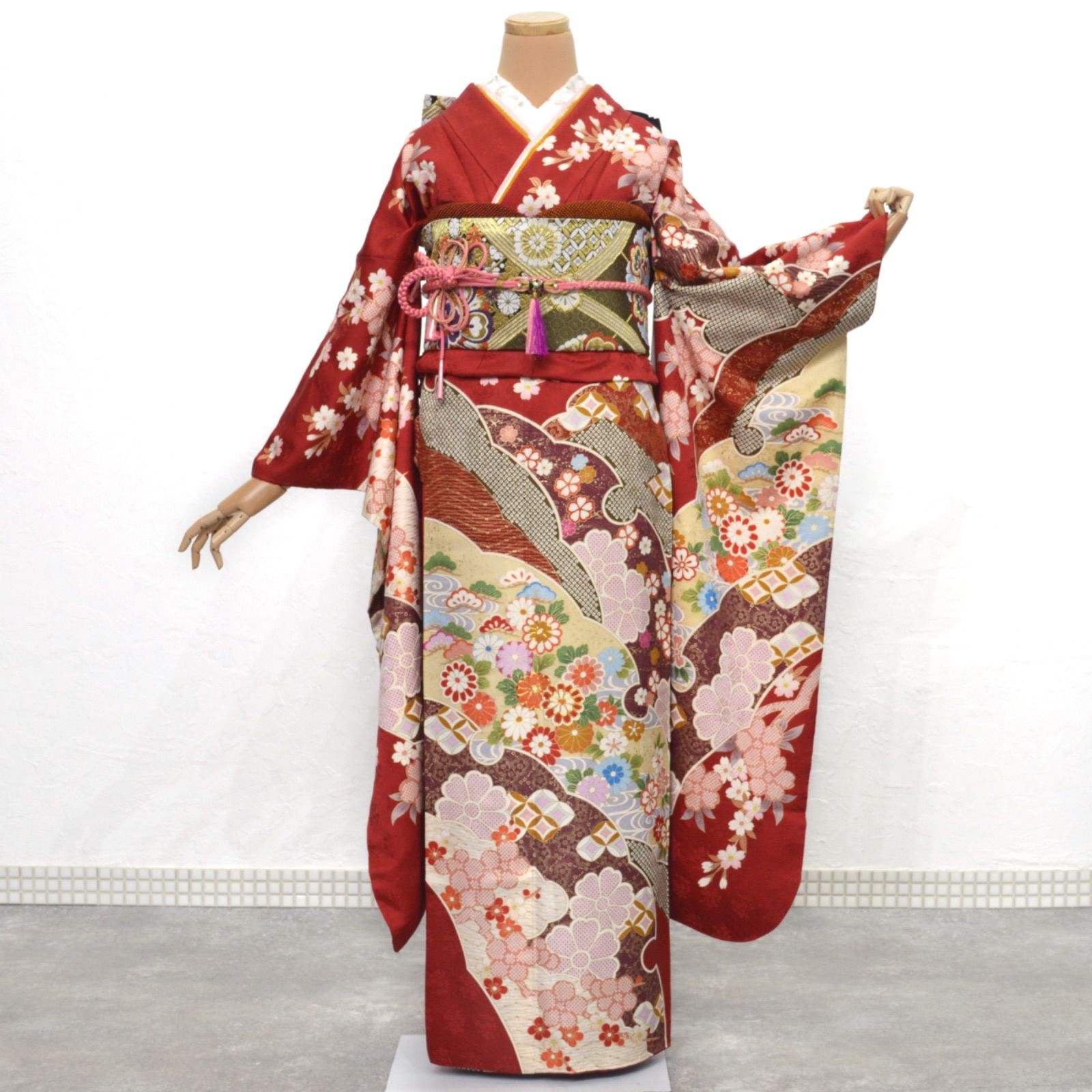 即日発送】《美品》正絹 振袖フルセット M〜Lサイズ 成人式 金駒刺繍