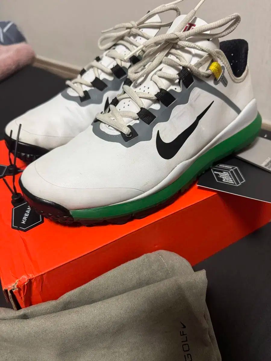 NIKE 10周年 タイガー ウッズ TW13 ワイド ゴルフシューズ 265mm