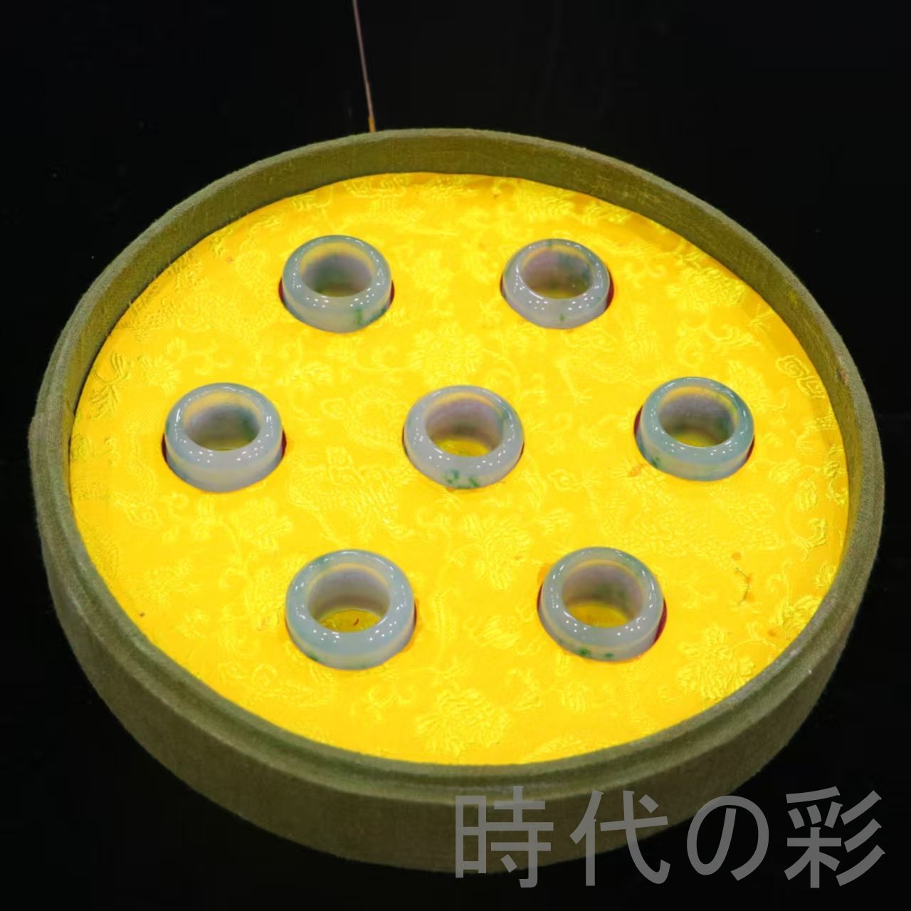 中国古美術 清代 宮廷御蔵 高冰翡翠 宝石彫 旧家蔵 彫刻 ?指 共箱 唐物 骨董品 アンティーク コレクション R07092705