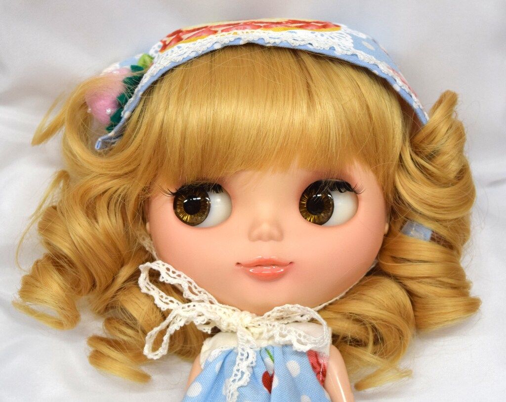 ネオブライス カスタムブライス マット肌 レース ワンピース カールヘア