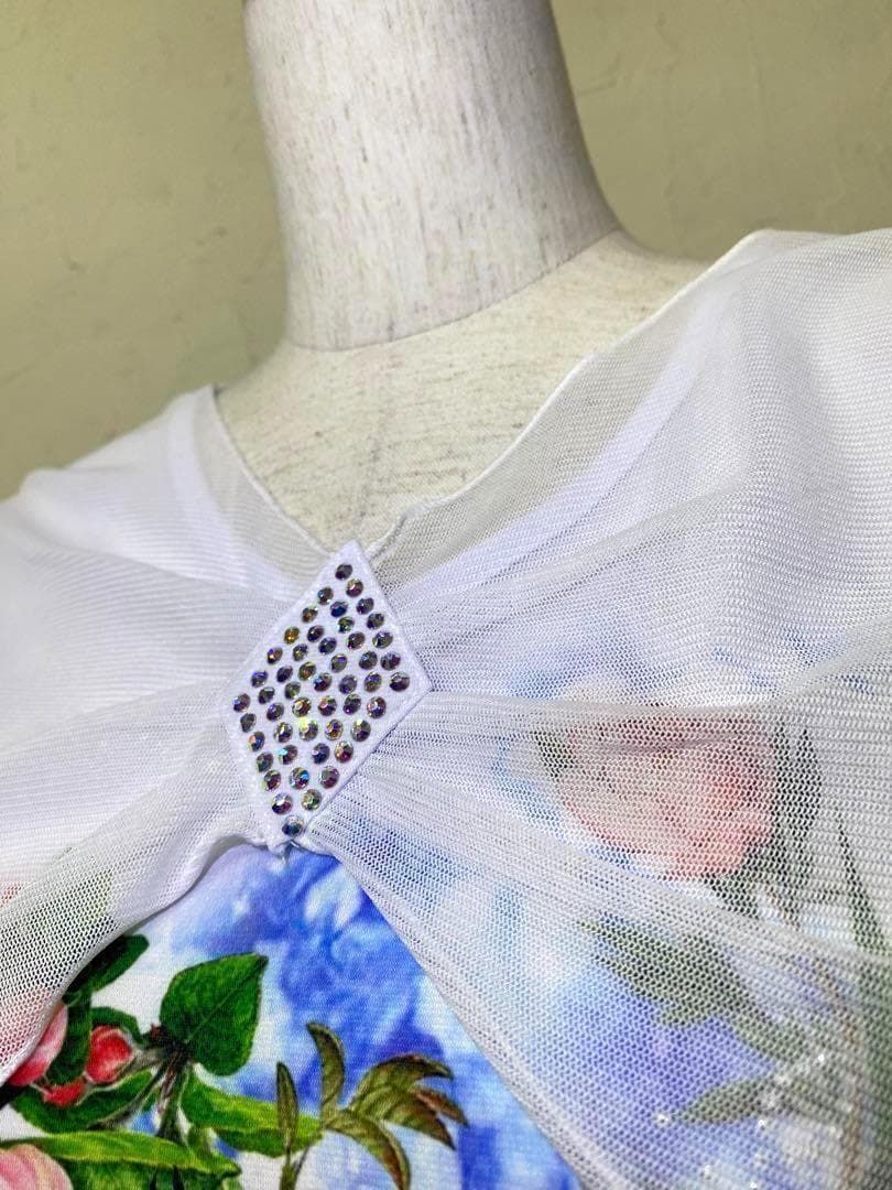 カラフル】新品 花柄 白 フラワープリント 社交ダンスツーピース d008