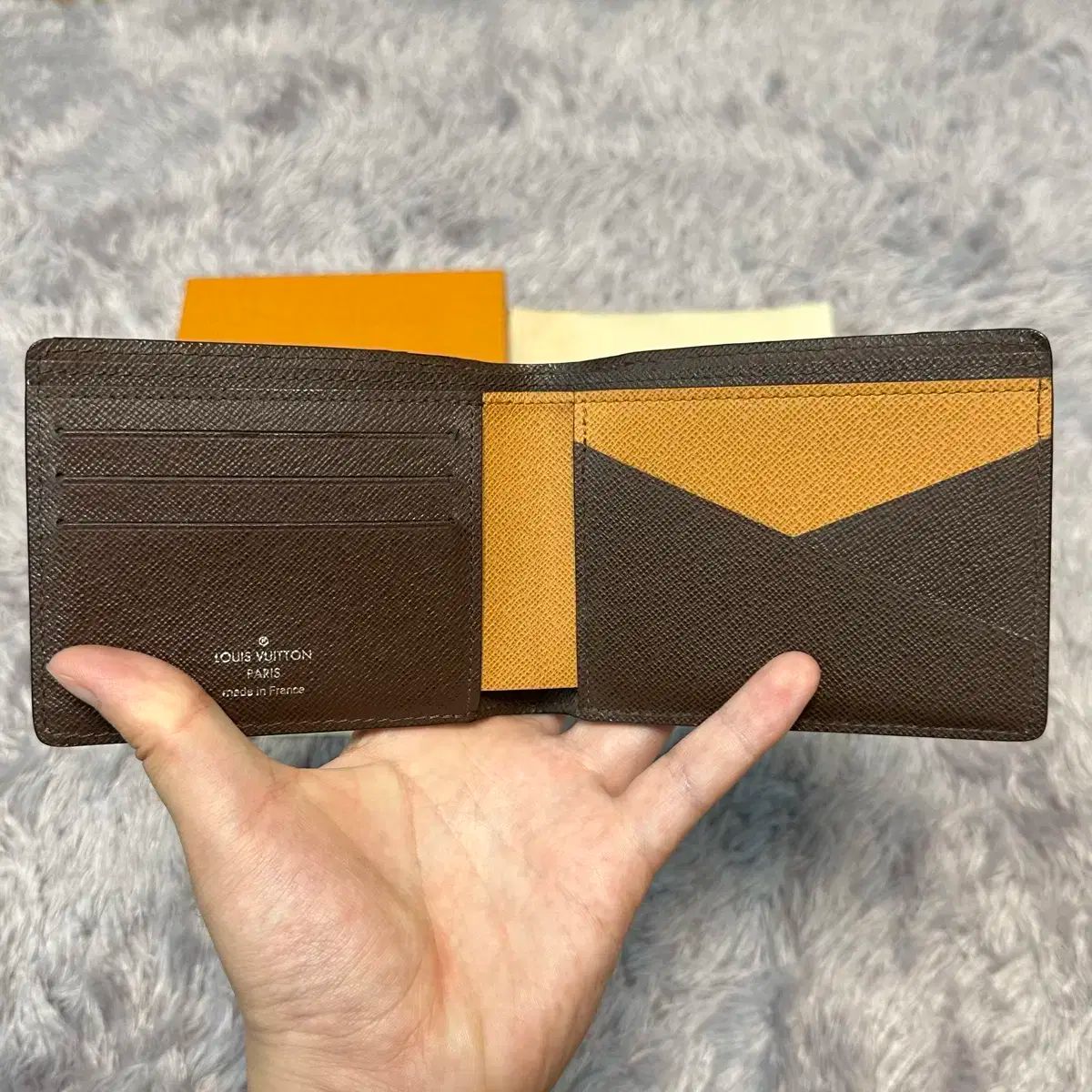 正規品⭐️美品⭐️ルイヴィトン　モノグラム エピ　財布　二つ折り　バイカラー 正規品⭐️美品⭐️ルイヴィトン モノグラム エピ 財布 二つ折り バイ