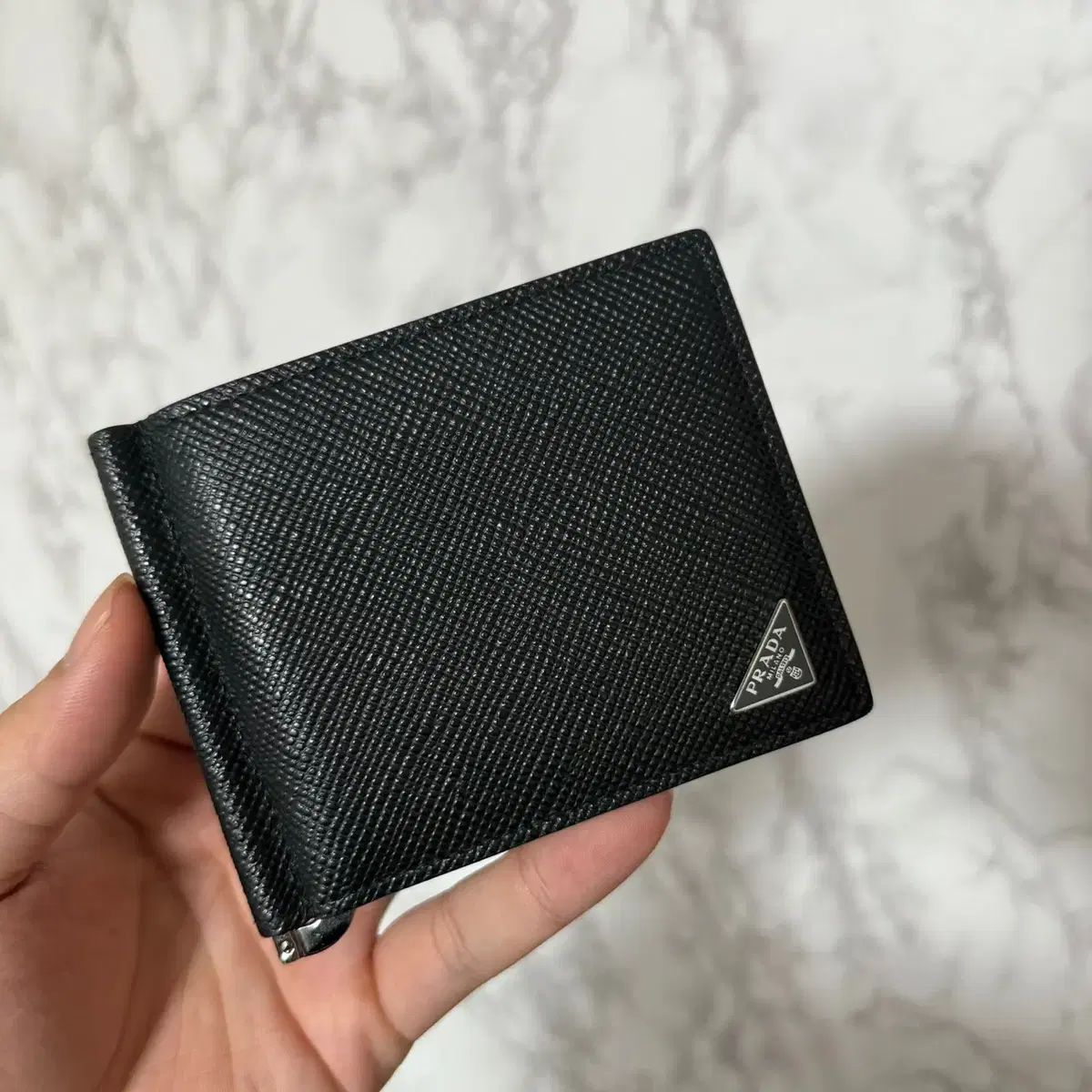 PRADA サフィアーノ／財布（マネークリップ） すぐ届く】 PRADA プラダ サフィアーノ 財布 マネークリップ