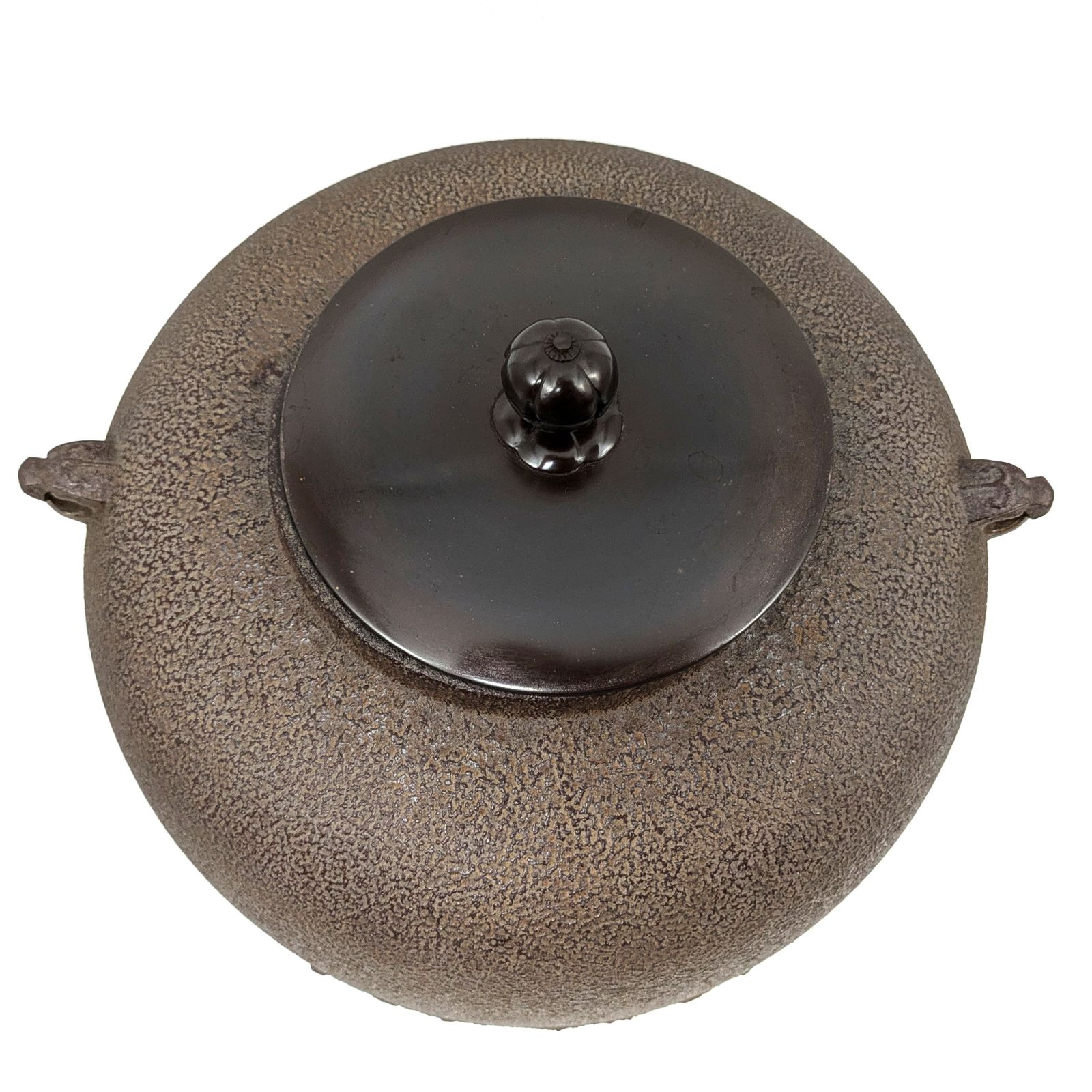 送料込【逢絢亭】茶道具 風炉釜 車軸釜 亀甲地紋 日展審査員 横倉嘉山 共箱入り 送料込【逢絢亭】茶道具 風炉釜 車軸釜 亀甲地紋 日展審査員