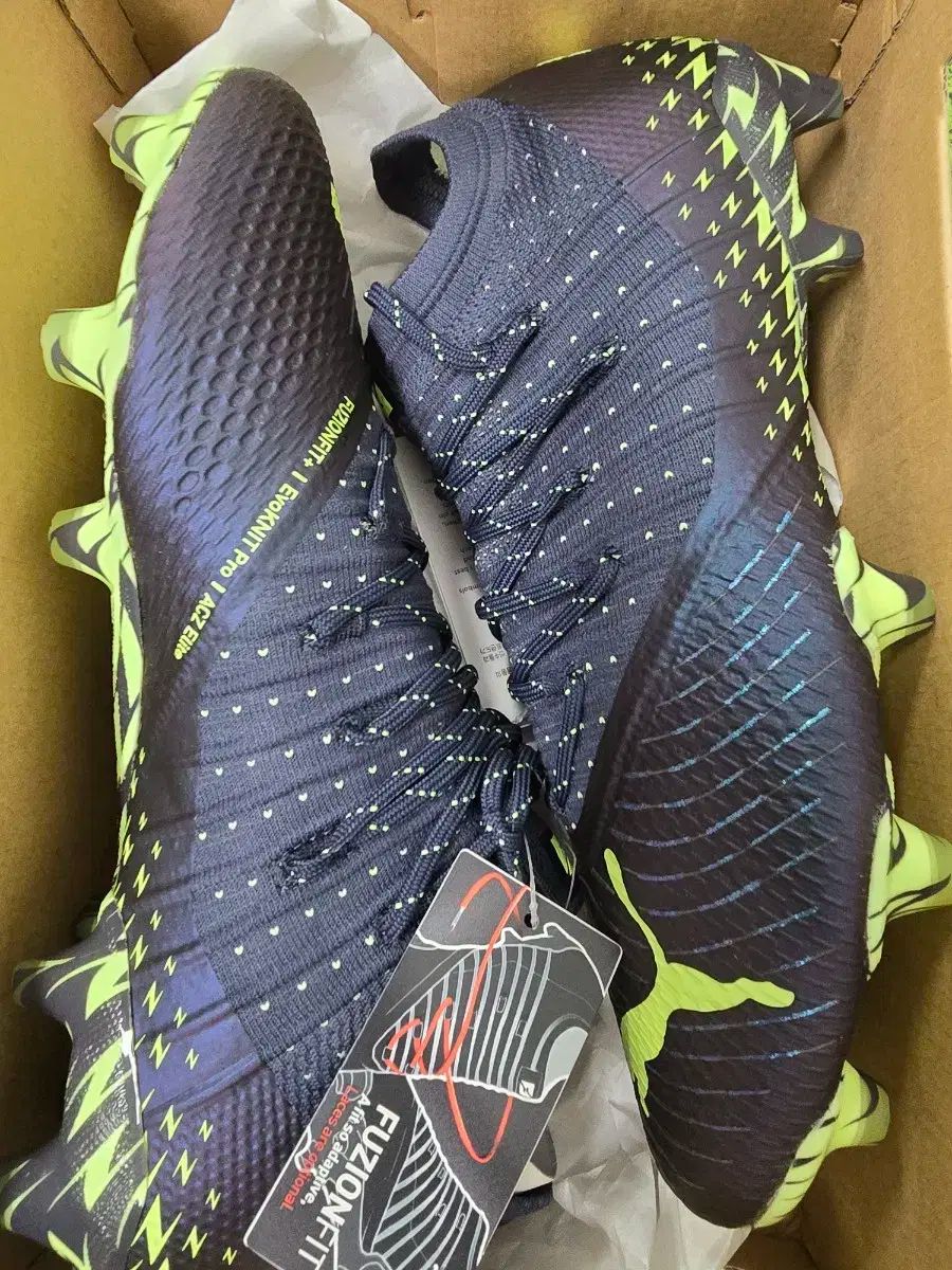 【雷市場（ポンジャン）商品韓国直送】PUMA(プーマ) フューチャー Z 1 4 FG AG サッカーシューズ 10698901