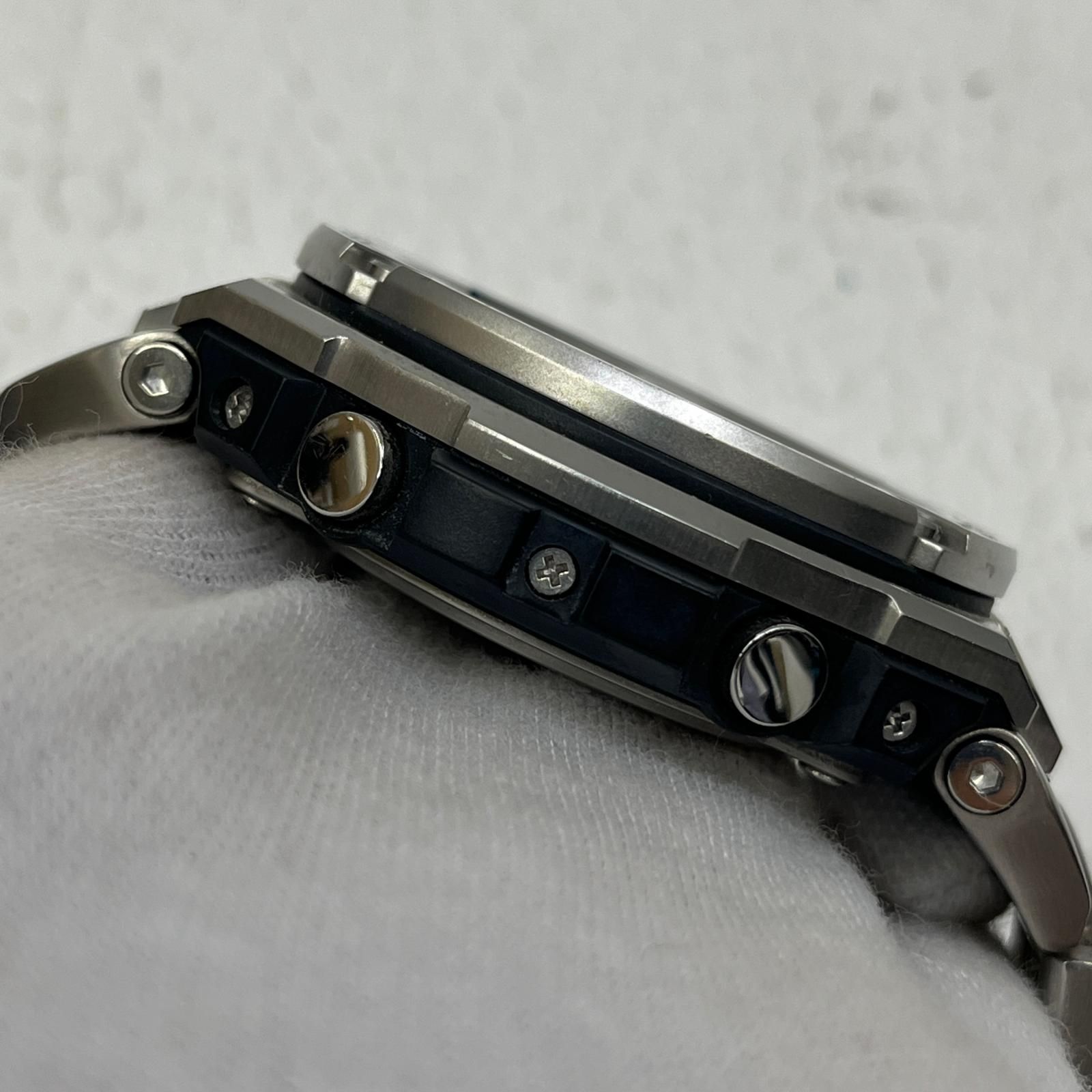 良品✨GANZO ショルダーバッグ オールレザー 牛革 サコッシュ ロゴ型