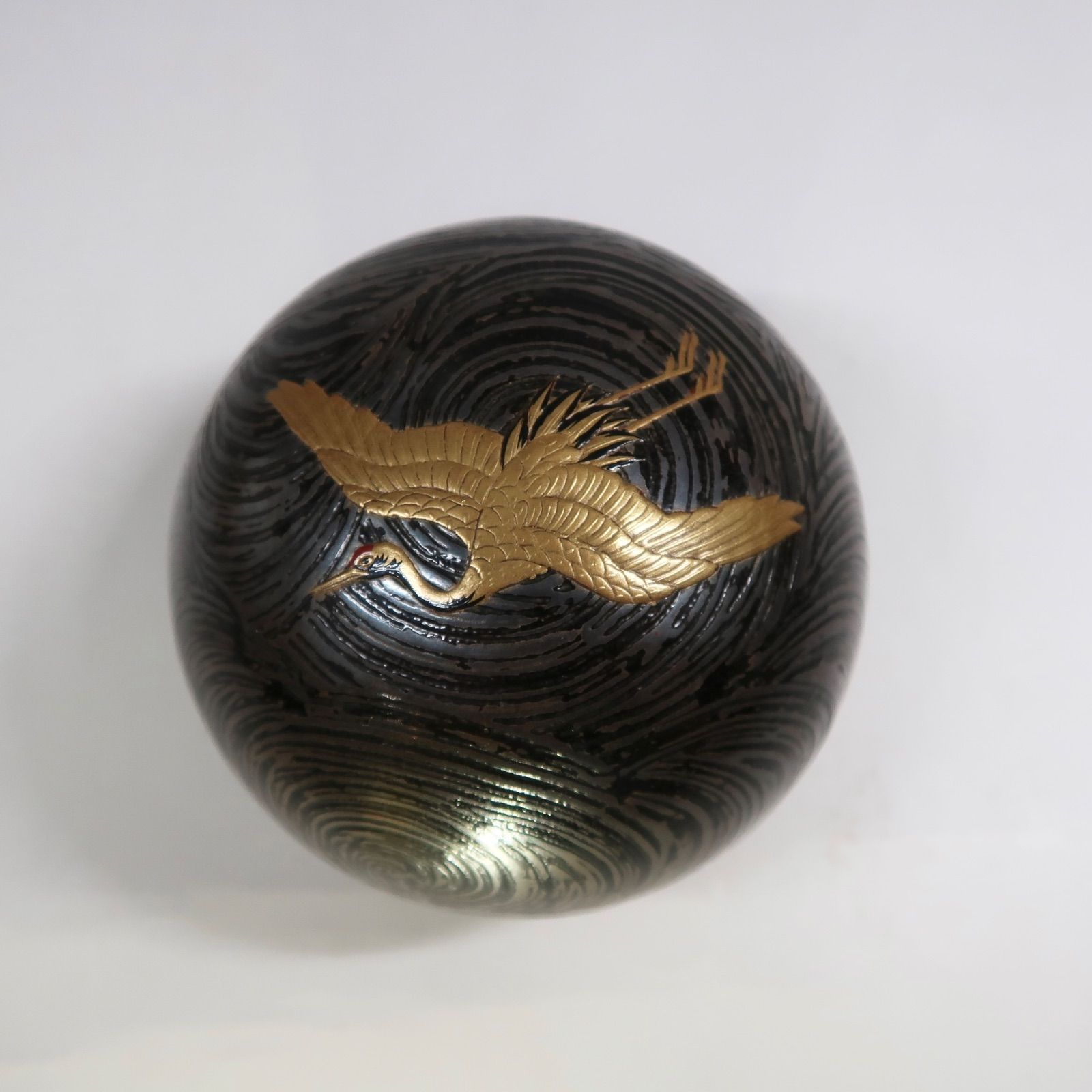 川端近左作　朱塗　蒔絵　雲　盃　漆匠　近左　共箱　茶道具　表千家 川端近左作 朱塗 蒔絵 雲 盃 漆匠 近左 共箱 茶道具 表