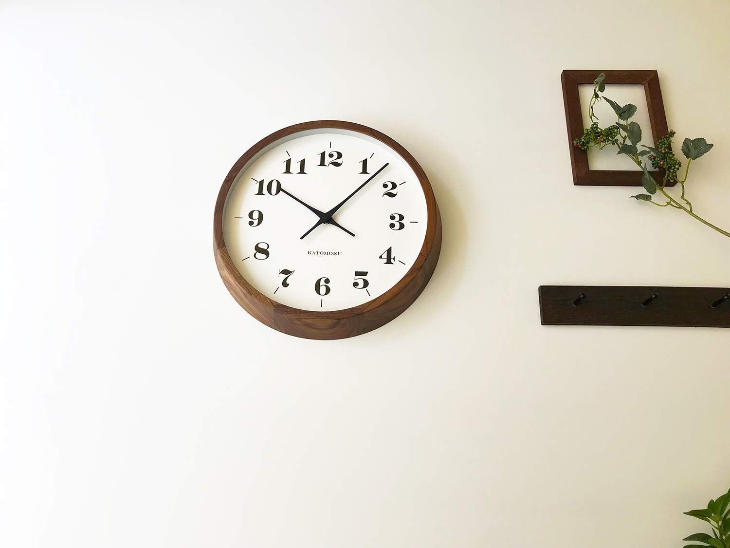 大特価】KATOMOKU muku round wall clock 12 ウォールナット 電波時計