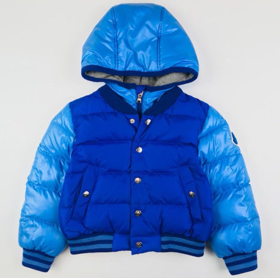 MONCLER モンクレール PINET キッズ ブランドアイコンパイル地ワッペン フード ライナー付き フルジップ スナップボタン比翼仕立て ダウンジャケット 3A チルドレン キッズダウン 秋冬物 ジャケット カジュアル