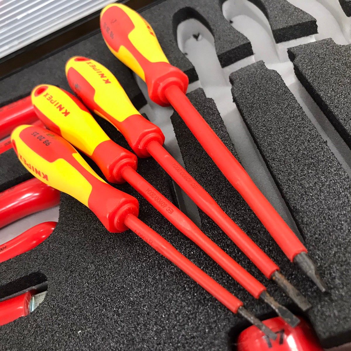 KNIPEX クニペックス 絶縁工具26点セット 989912【川崎店】 - メルカリ