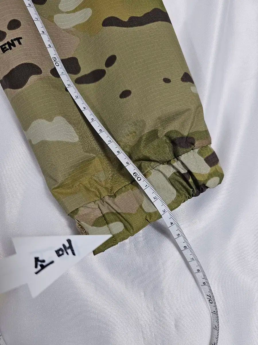 ノーススペース迷彩ジャケット