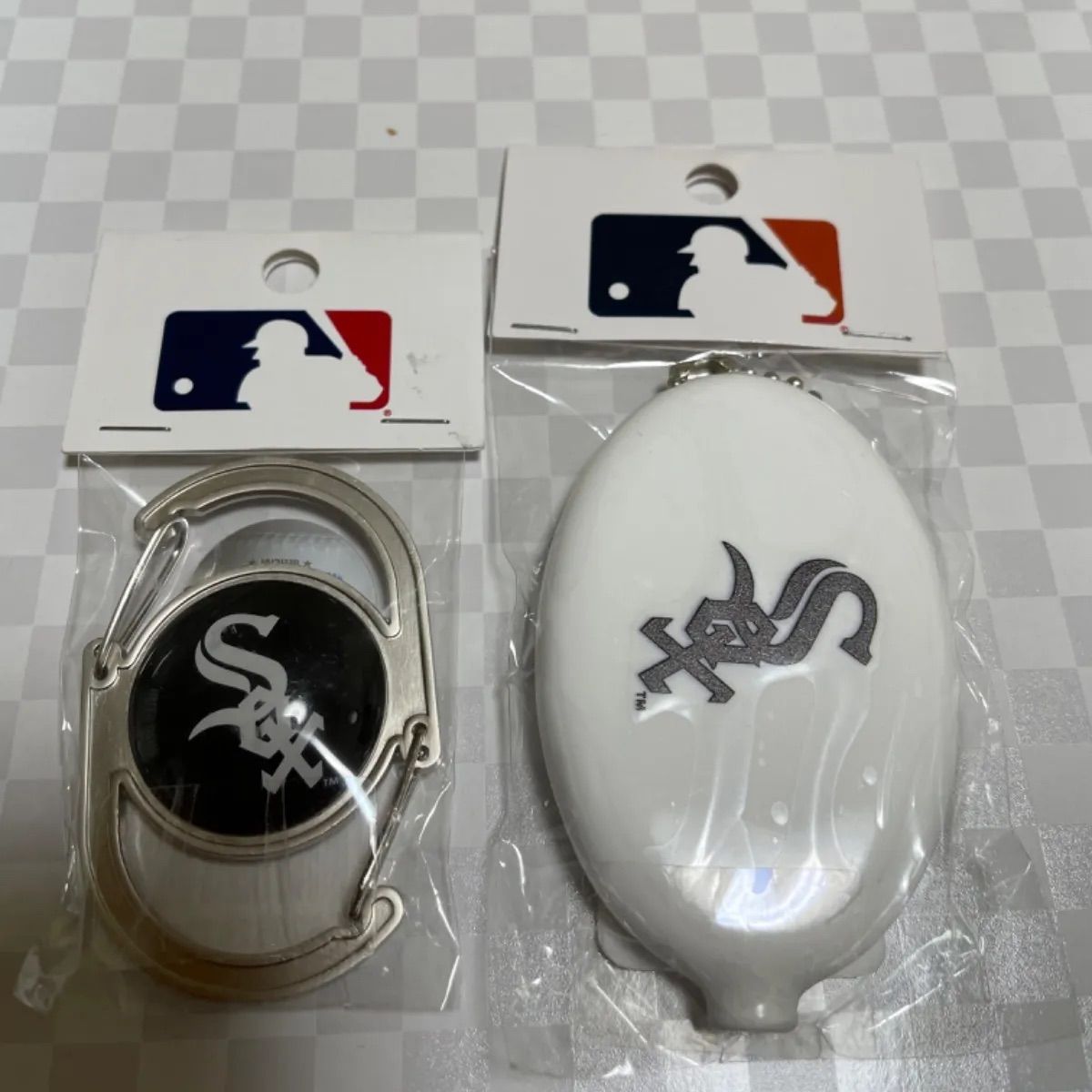 新品・未開封☆MLB「SOX」ロゴ カラビナ - 小物