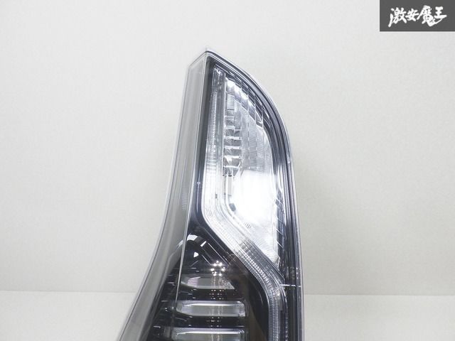 NISSAN 日産 純正 C27 セレナ e-POWER 前期 テールランプ テール