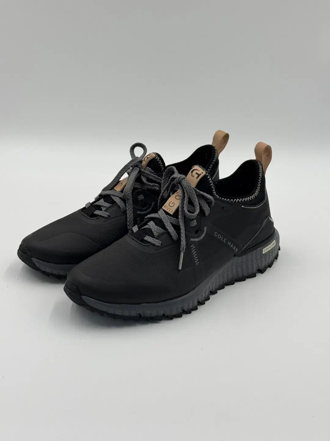 コール ハーン公式】ゴルフ(シューズ・ウェア) | Cole Haan公式