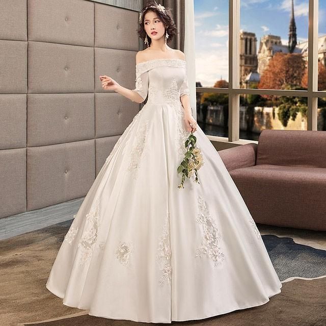 結婚式 ホワイトドレス