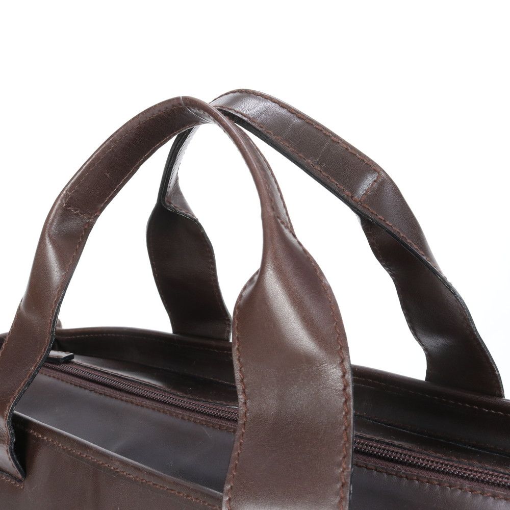 美品 サルヴァトーレフェラガモ ガンチーニ レザー 2WAY ショルダー