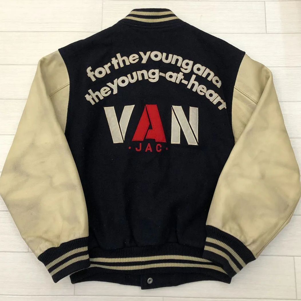 希少 80s 90s VAN JAC 袖レザー アーチロゴ スタジャン 茶黒 希少 80s 90s VAN JAC 袖レザー アーチロゴ スタジャン 茶黒