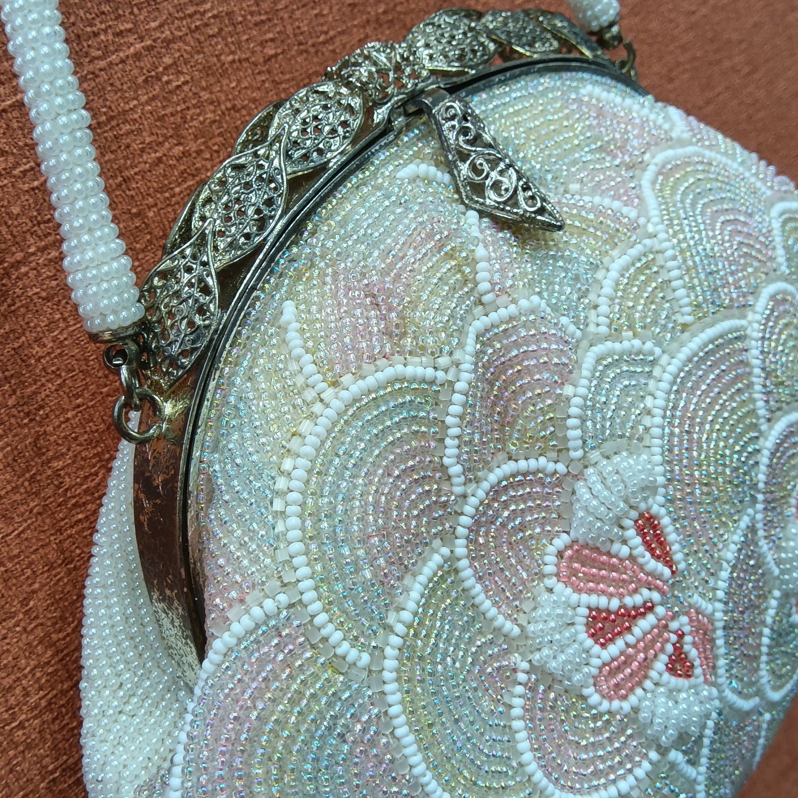 昭和レトロ 希少レア 🔷 前面総柄 ビーズ刺繍バッグ 🔴 ビーズ