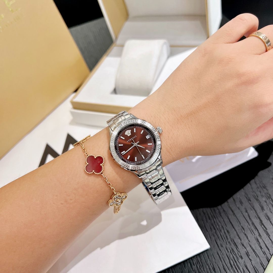 【日本未入荷】 VERSACE 腕時計 Hellenyium 35mm 5ATM 日本未入荷】 VERSACE ヴェルサーチ 腕時計 Hellenyium 42mm