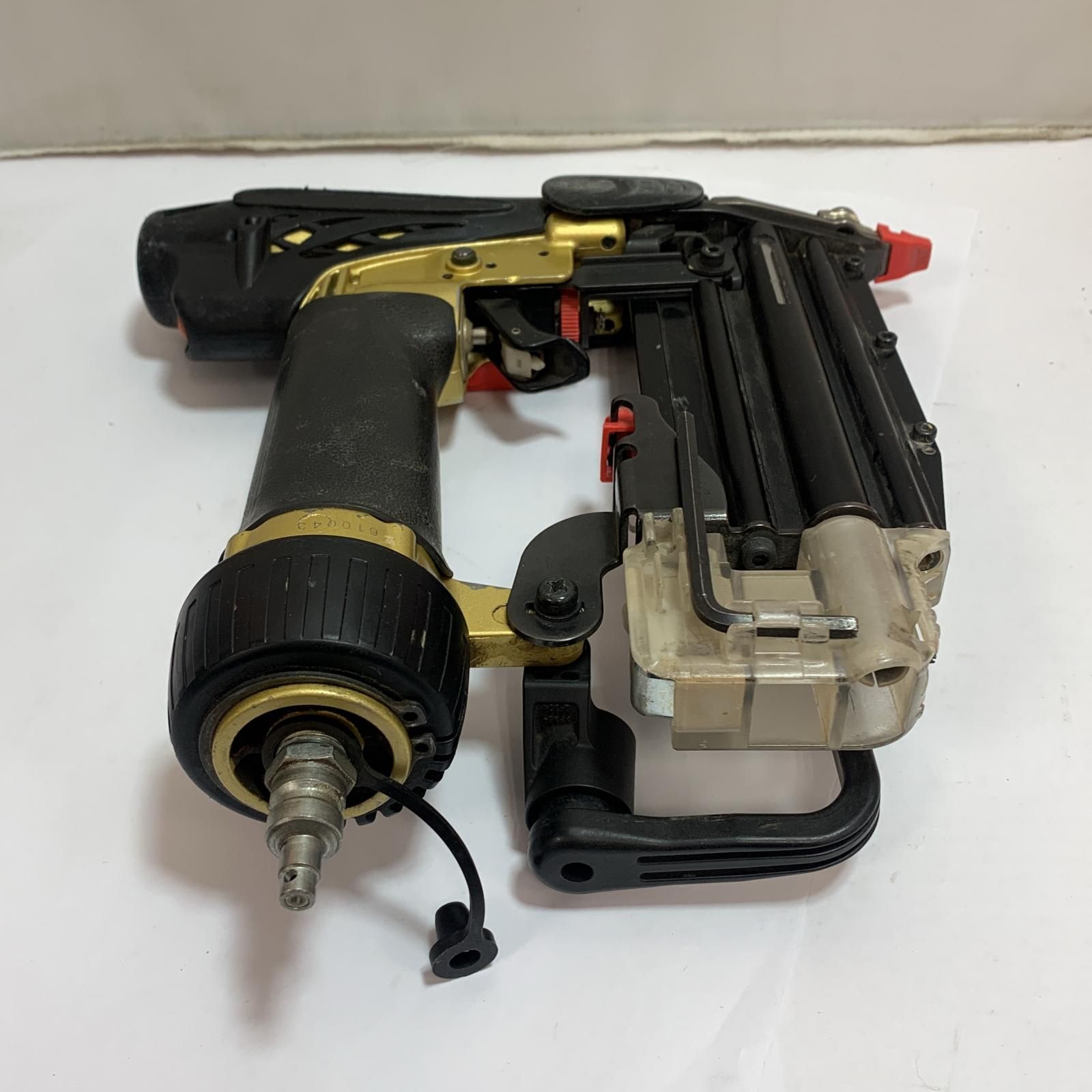 ♭♭HITACHI 日立