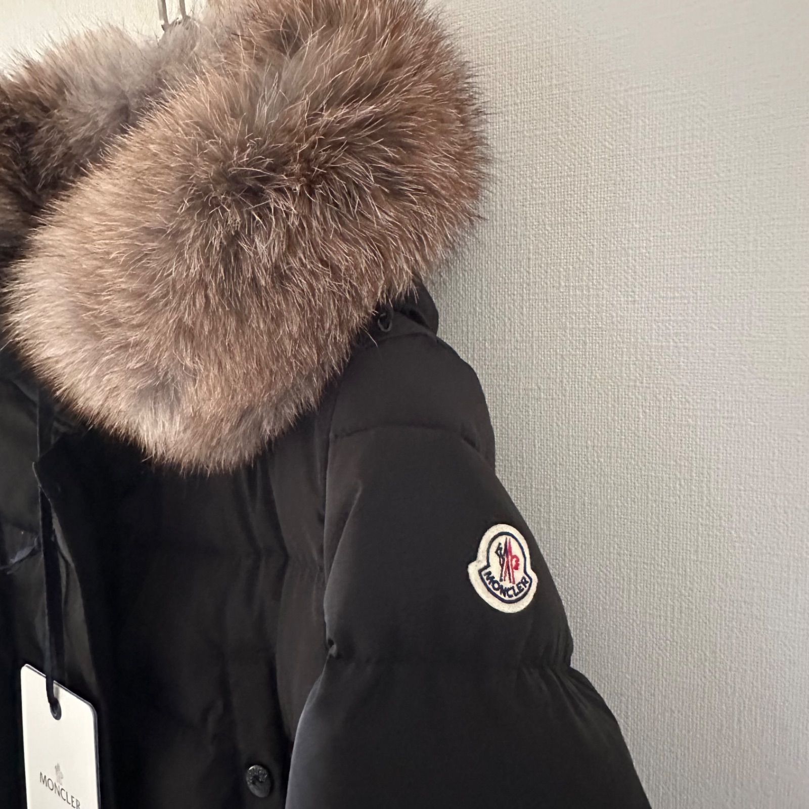 Moncler Khloe black モンクレール クロエ - メルカリ