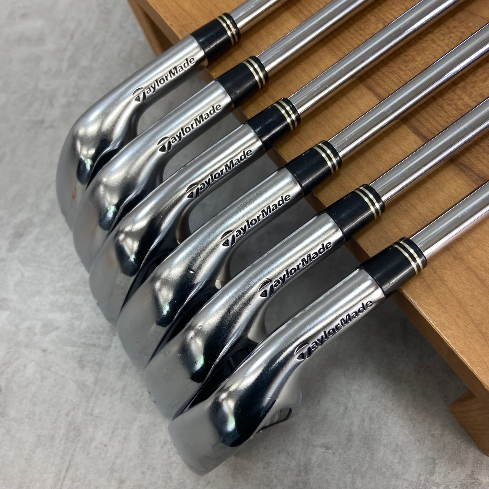TaylorMade - TaylorMade　テーラーメイド　R9　MAX　マックス　メンズゴルフアイアン6本セット　スチール　S　右利き用　ハーフキャビティ TaylorMade テーラーメイド R9 MAX マックス メンズゴルフ