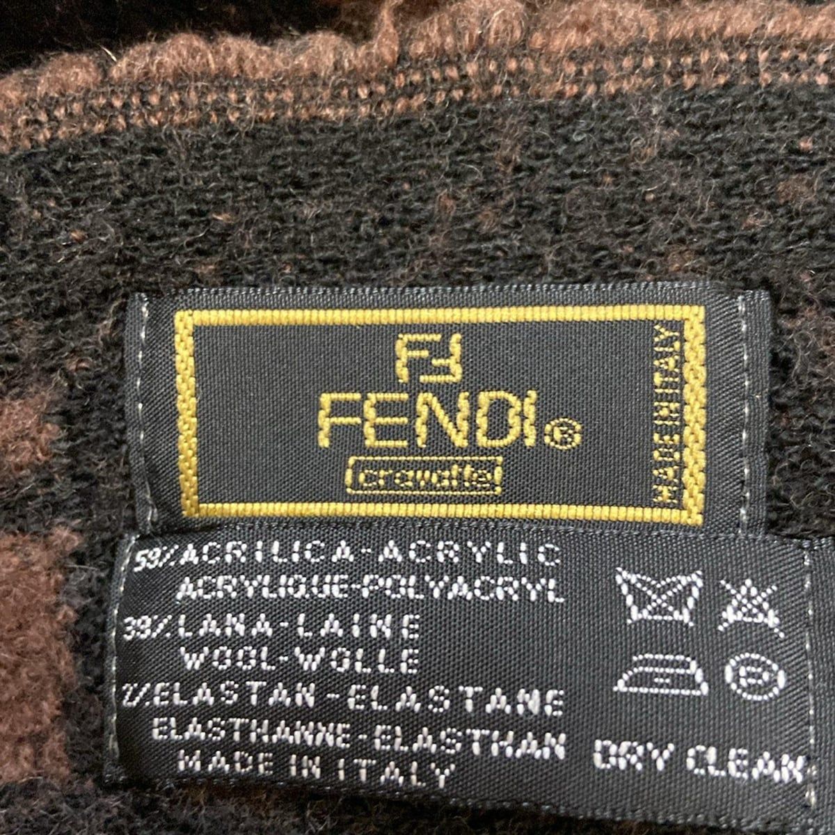 フェンディ マフラー