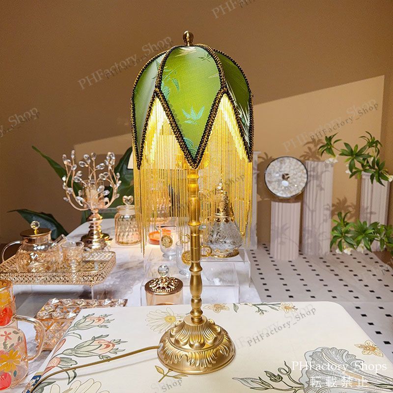 送料無料 ステンドグラス 豪華 テーブルライト 北欧 卓上ライト LED 花柄 アンティーク おしゃれ 書斎 寝室 インテリアランプ テーブルランプ ガラス 卓上ランプ テーブルランプ 卓上ライト ティファニー 北欧 ステンドグラス