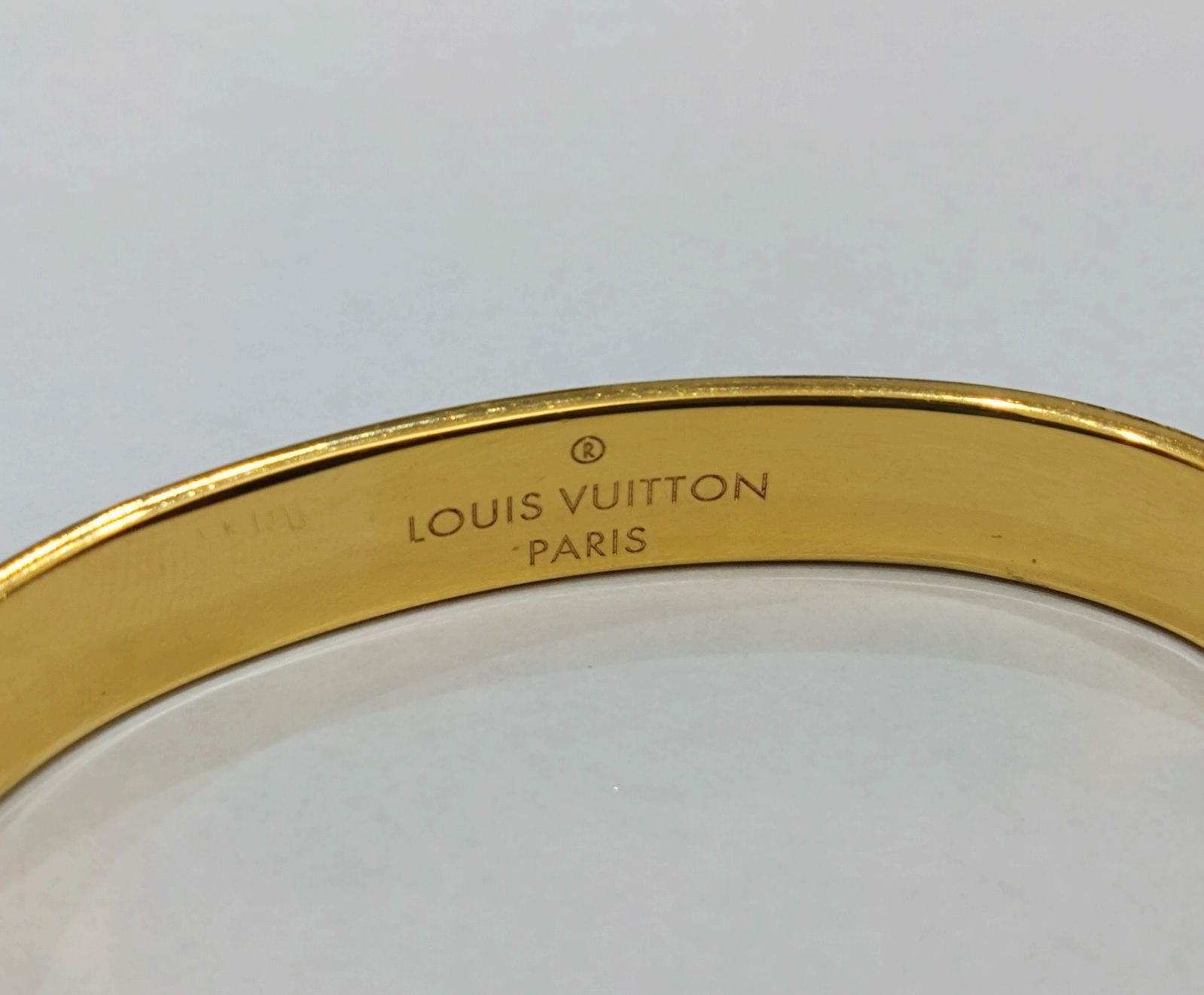 1071 LOUIS VUITTON ルイヴィトン カフ ナノグラム ブレスレット