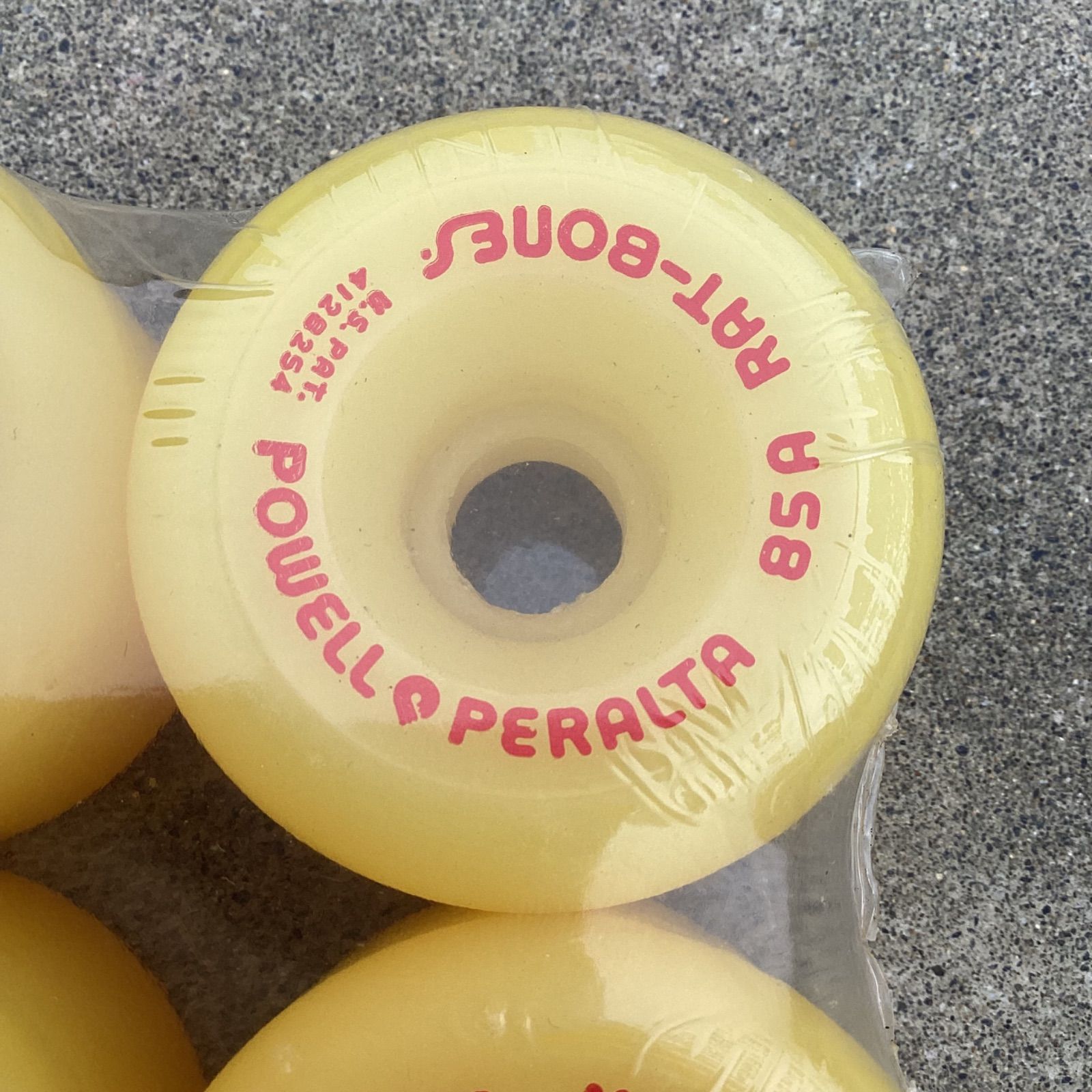 ムラサキパーク公式】1980年 ヴィンテージ オリジナル ウィール POWELL