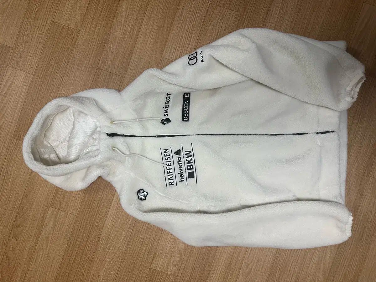 DESCENTE デサント アウディ フリース
