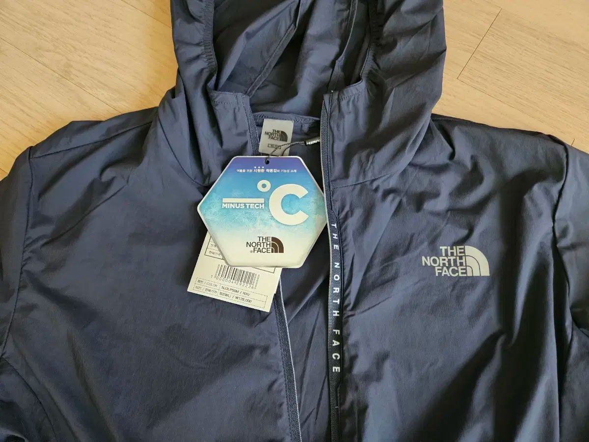 THE NORTH FACE ザノースフェイス 白ラベル レディース ウィンドブレーカー アウター