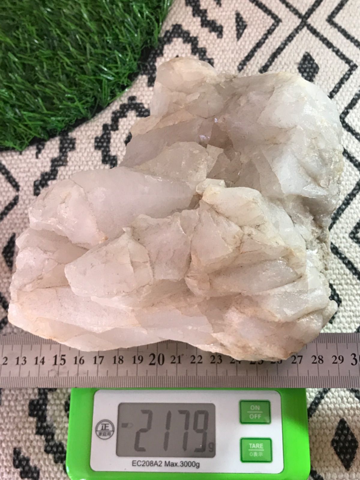 ◉約2.1kg【マダガスカル産水晶/原石】クリスタルクラスター ◉約2.1kg【マダガスカル産水晶/原石】クリスタルクラスター 【公式通販】